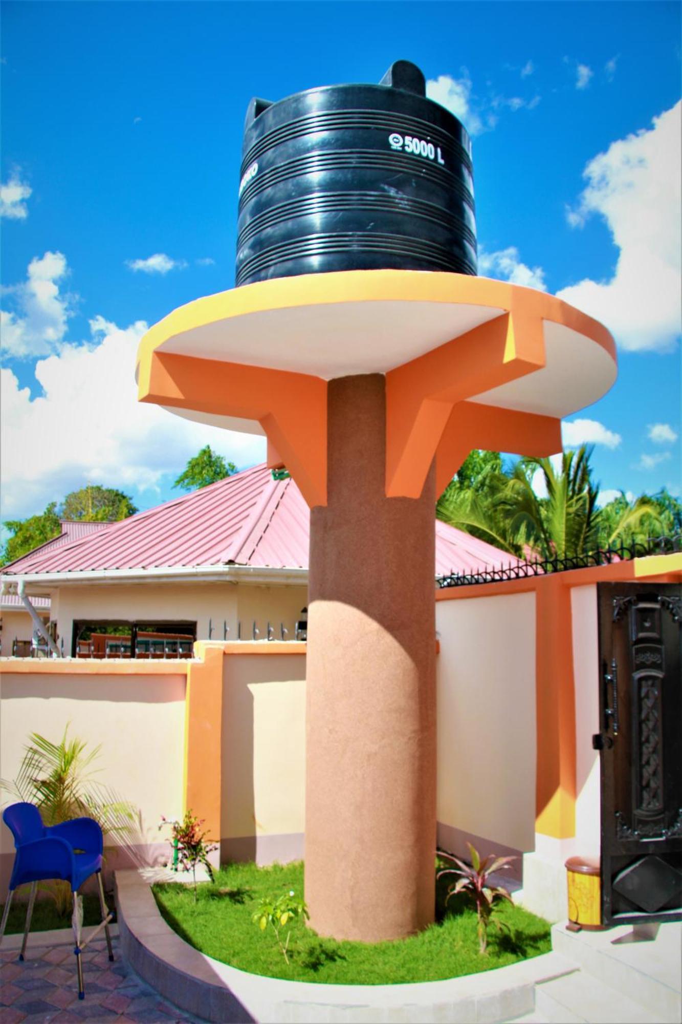 Jakicha Motel Dar es Salaam Ngoại thất bức ảnh