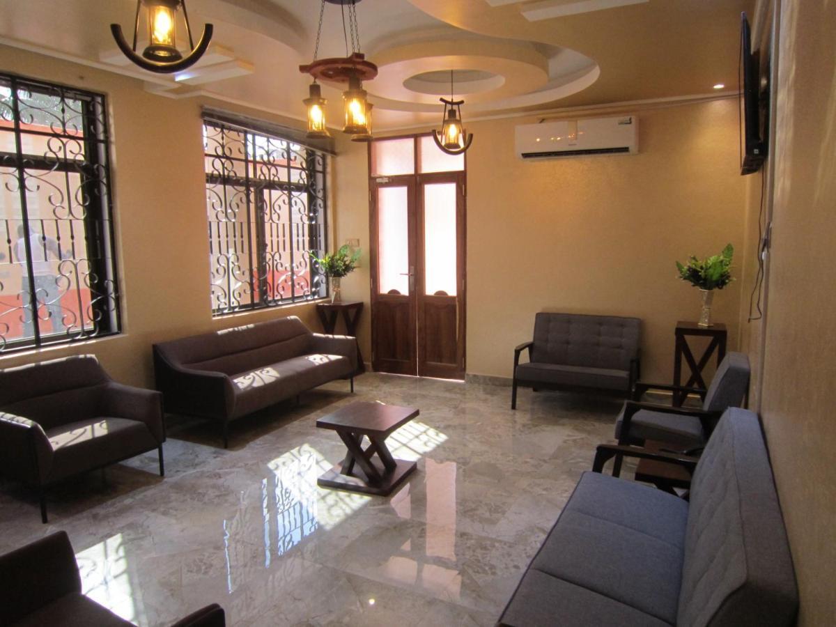Jakicha Motel Dar es Salaam Ngoại thất bức ảnh