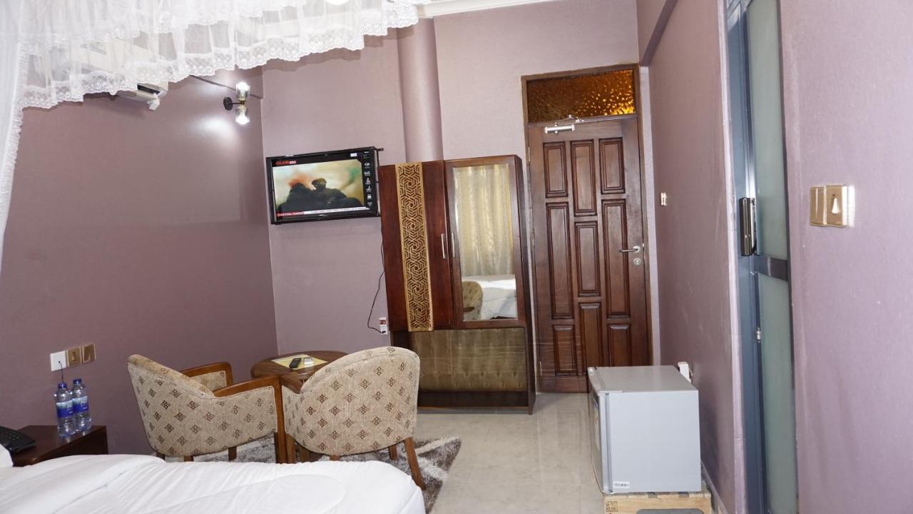 Jakicha Motel Dar es Salaam Ngoại thất bức ảnh