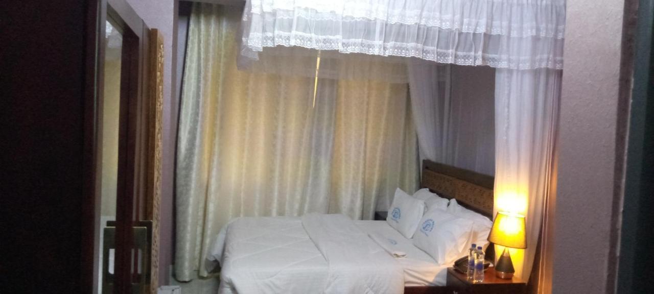 Jakicha Motel Dar es Salaam Ngoại thất bức ảnh