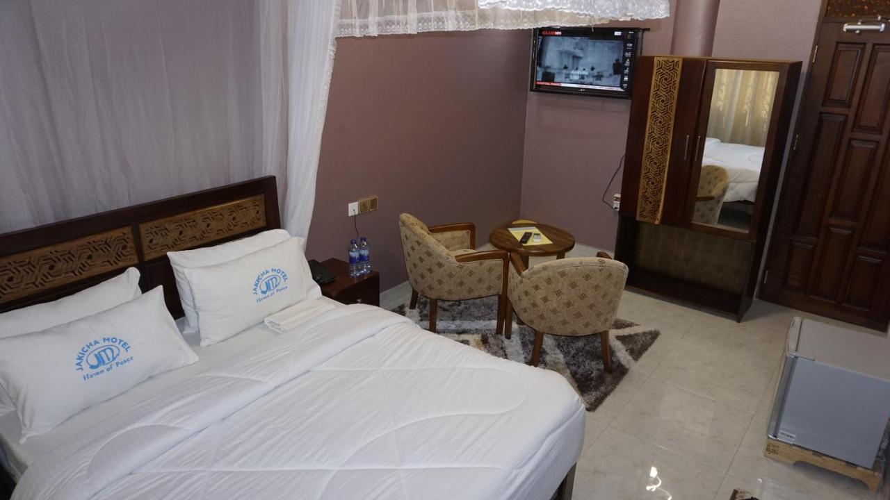 Jakicha Motel Dar es Salaam Ngoại thất bức ảnh