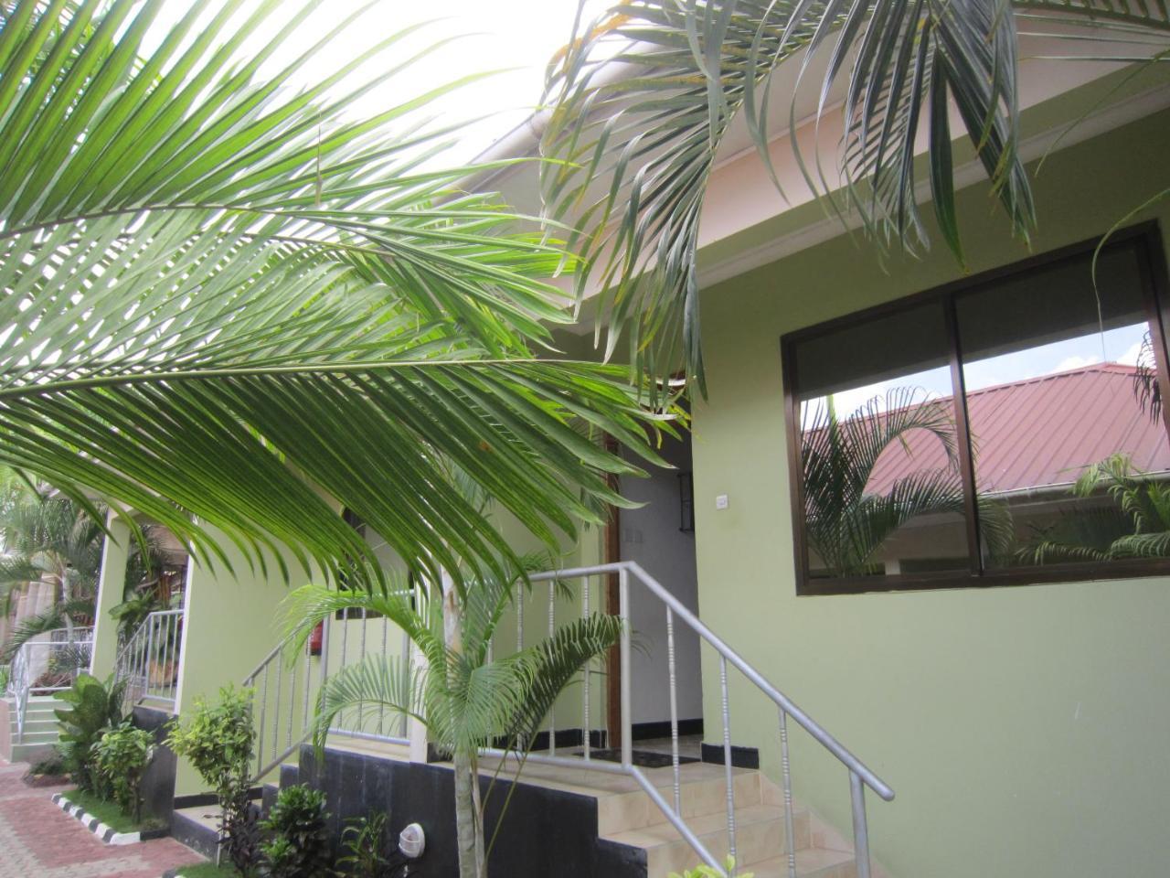 Jakicha Motel Dar es Salaam Ngoại thất bức ảnh