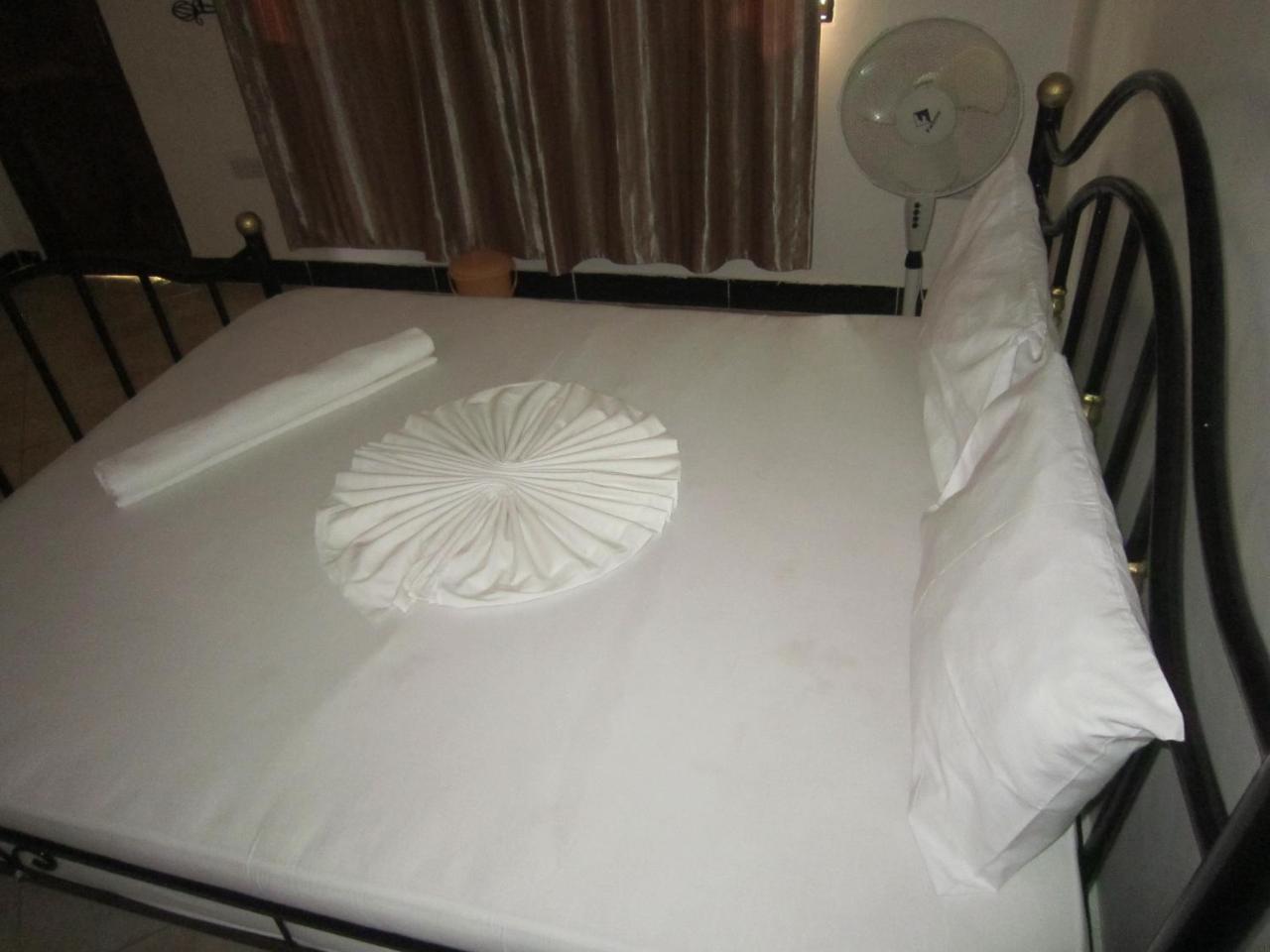 Jakicha Motel Dar es Salaam Ngoại thất bức ảnh