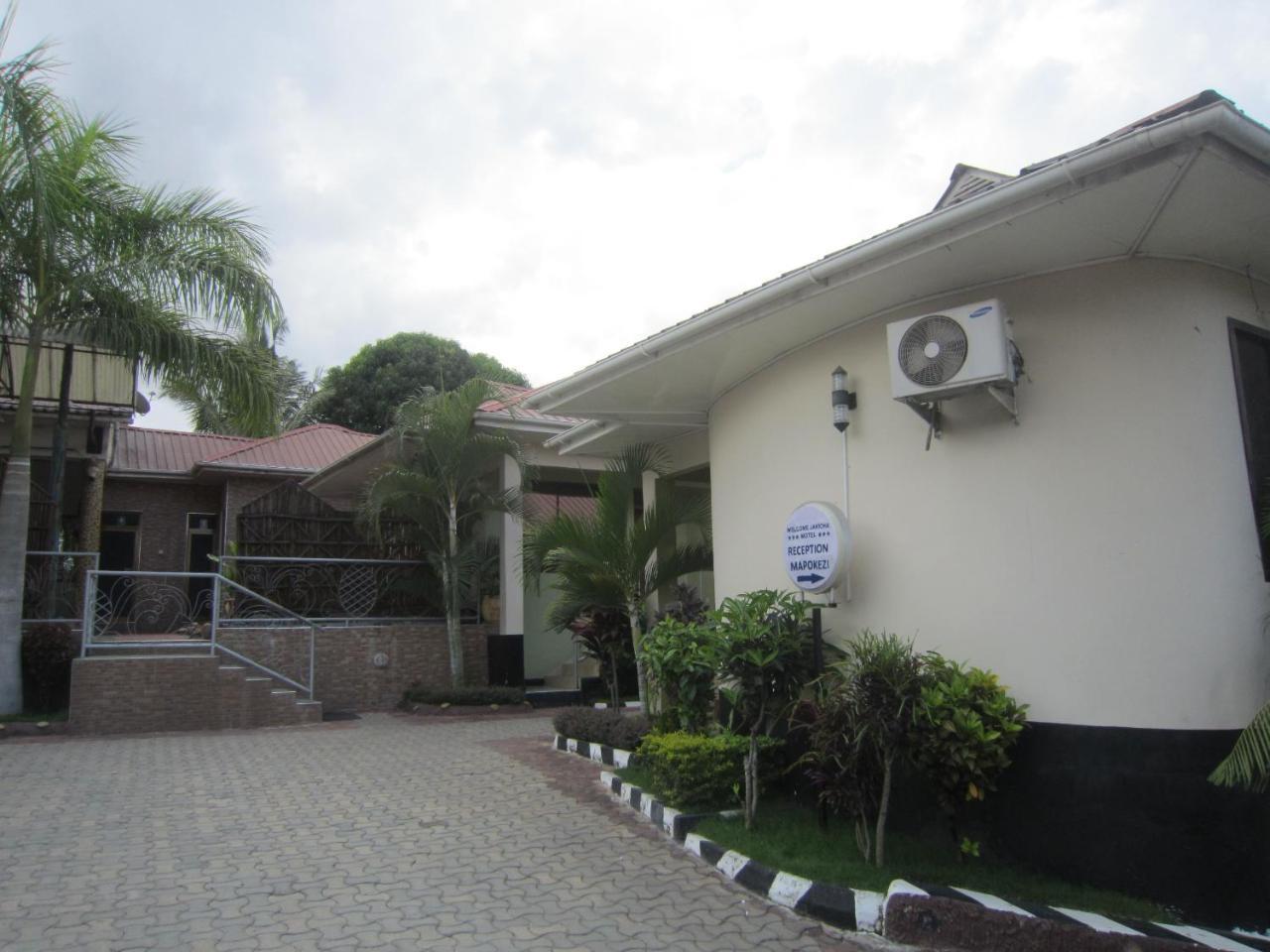 Jakicha Motel Dar es Salaam Ngoại thất bức ảnh
