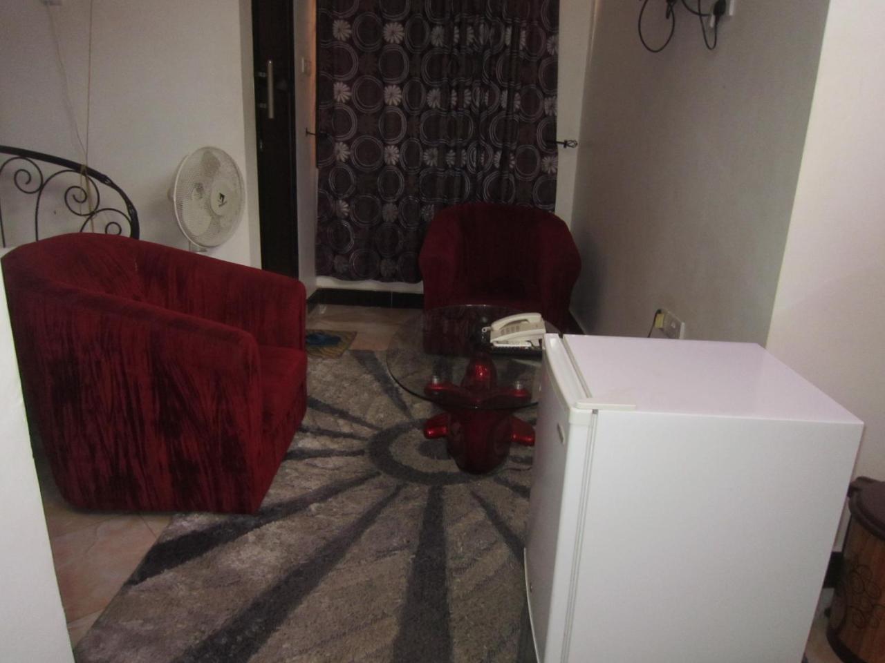 Jakicha Motel Dar es Salaam Ngoại thất bức ảnh