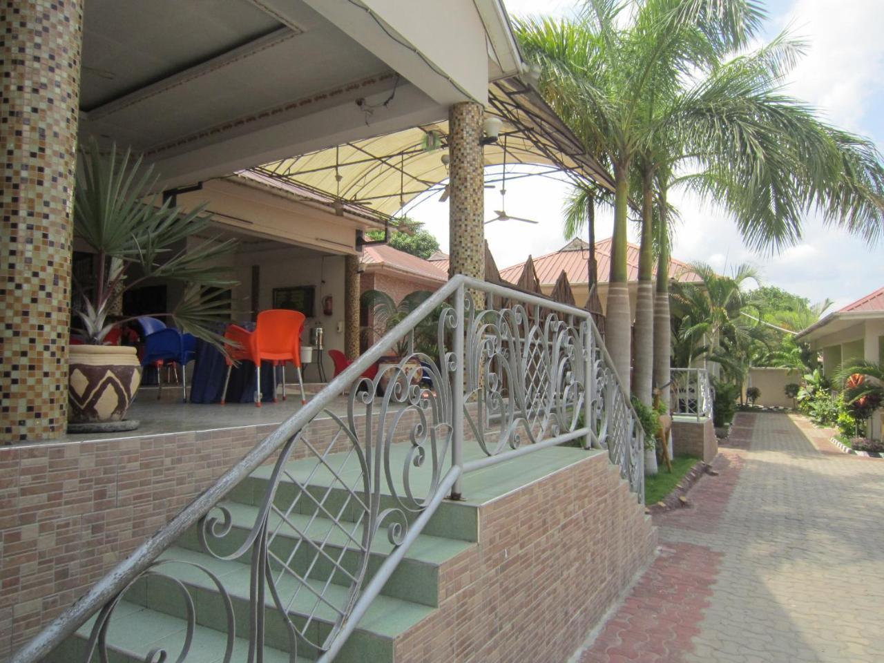 Jakicha Motel Dar es Salaam Ngoại thất bức ảnh